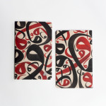 Üçvav, Vav Karalaması Desenli Özel Tasarım Defter (13,5x21 cm, 96 Sayfa) Üçvav, Vav Karalaması Desenli Özel Tasarım Defter (13,5x21 cm, 96 Sayfa)